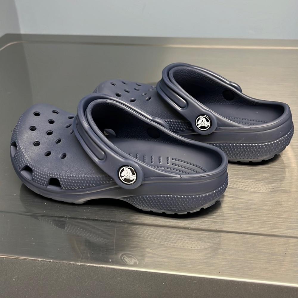Crocs size 2 navy